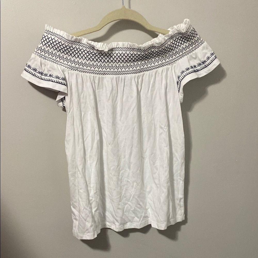 NWT! Ann Taylor White and Black Smocked Short Sleeve Blouse